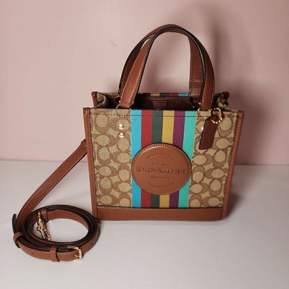 NWT Coach C5637 Dempsey Tote 22 Signature Jacquard Stripe Coach Patch Redwood - Picture 1 of 7